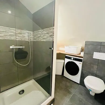 Dalikyda - La Nuitee Etoilee - Gare - Universite Apartment
